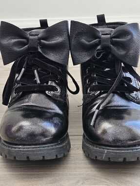 Carter’s Girls Giana Patent Boots - Size 11 Toddler - Sparkly Black